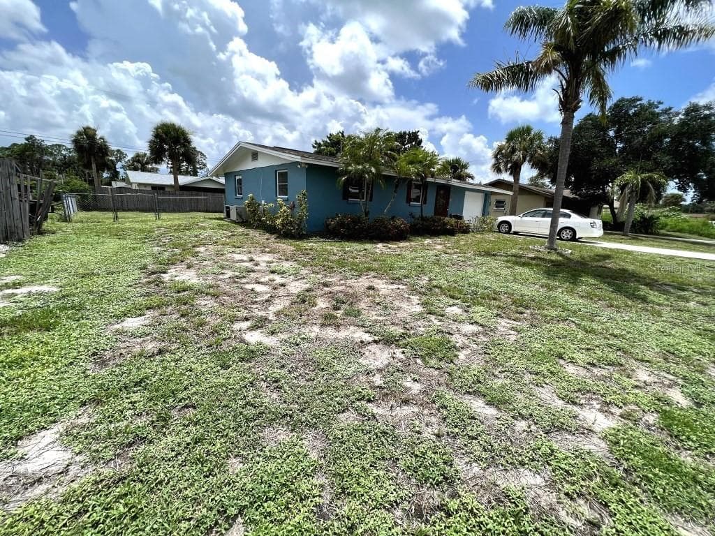 145 COLUMBIA ROAD VENICE, FL 34293