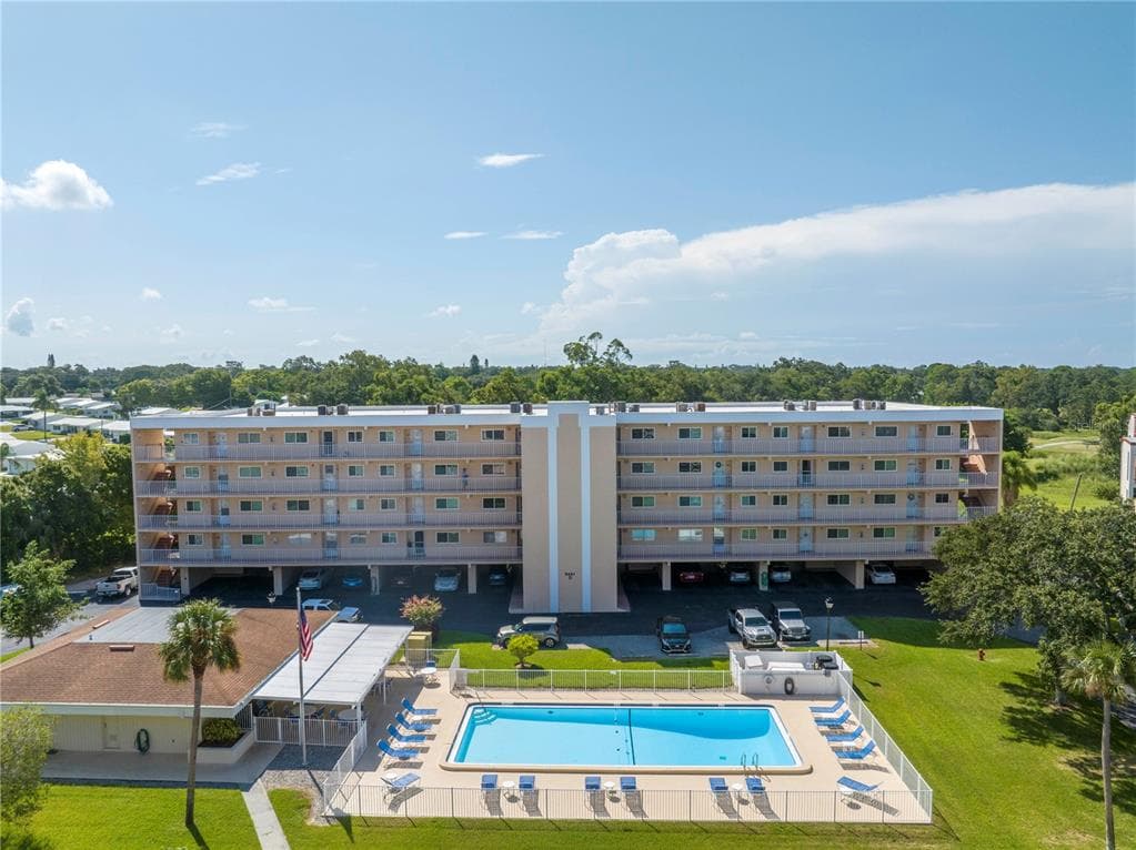 9461 HARBOR GREENS WAY UNIT 503 SEMINOLE, FL 33776