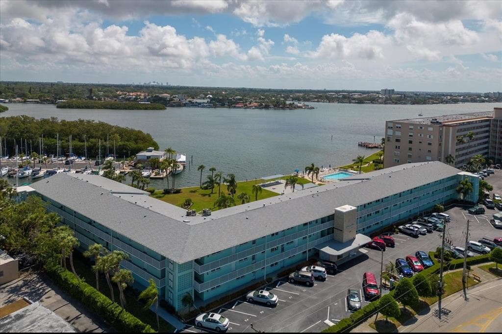 1819 SHORE DRIVE S UNIT 111 SOUTH PASADENA, FL 33707