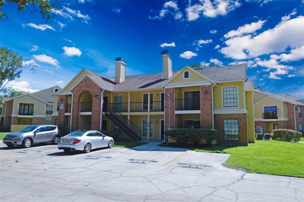 8645 FANCY FINCH DRIVE UNIT 202 TAMPA, FL 33614