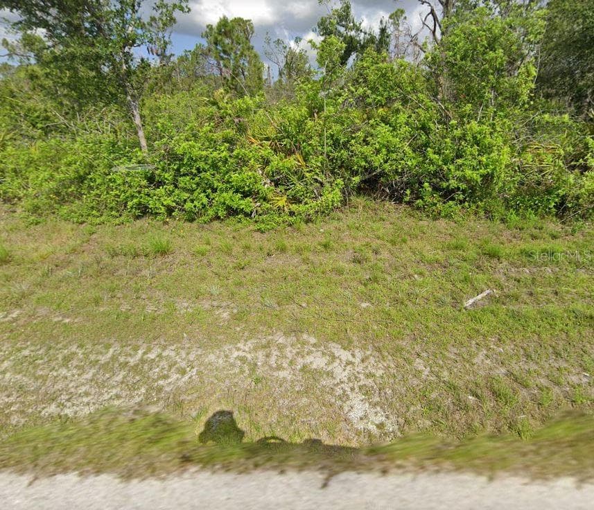 8279 HEBRON ROAD PORT CHARLOTTE, FL 33981