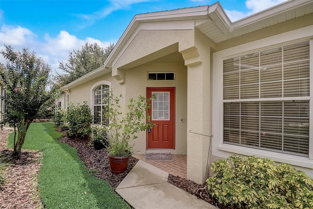 5810 PHOEBENEST DRIVE LITHIA, FL 33547