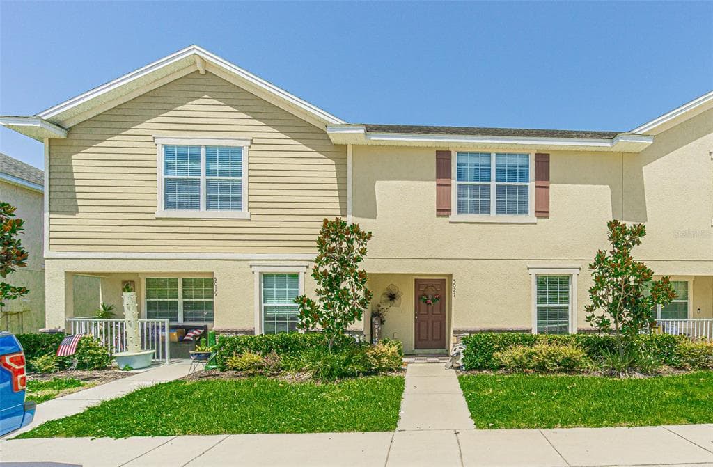 5021 CACTUS NEEDLE LANE WESLEY CHAPEL, FL 33544