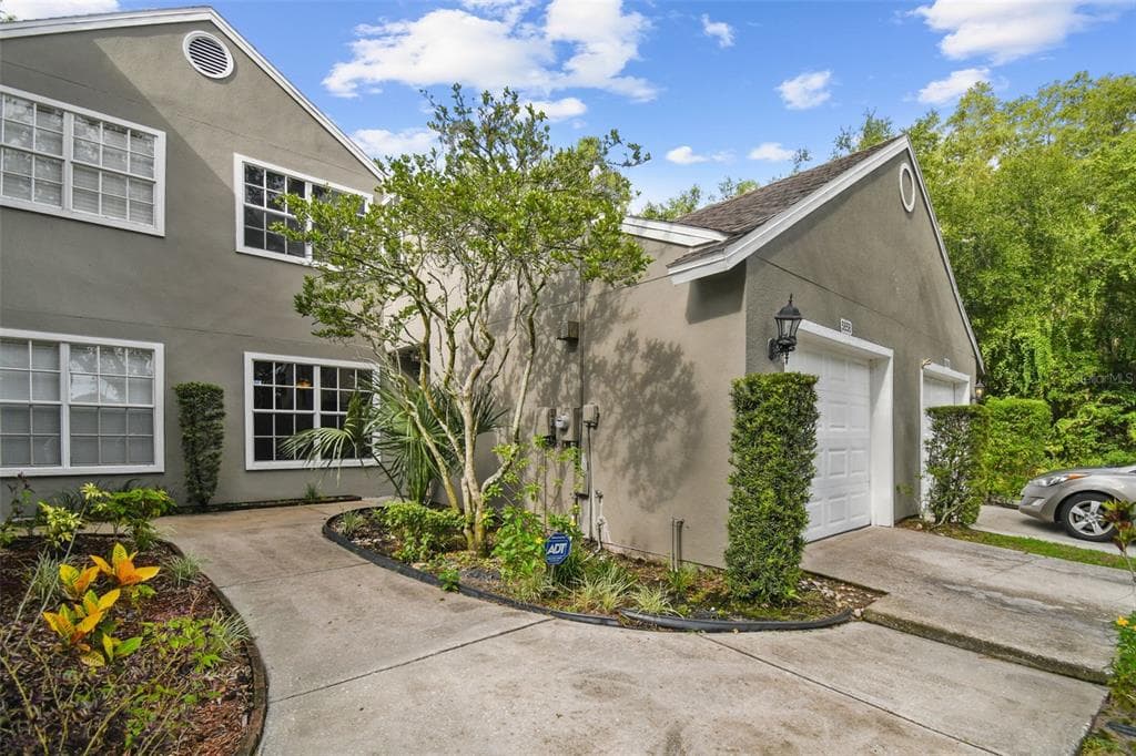 5858 RED CEDAR LANE TAMPA, FL 33625