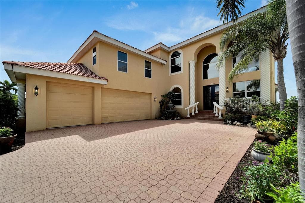 1224 ACAPPELLA LANE