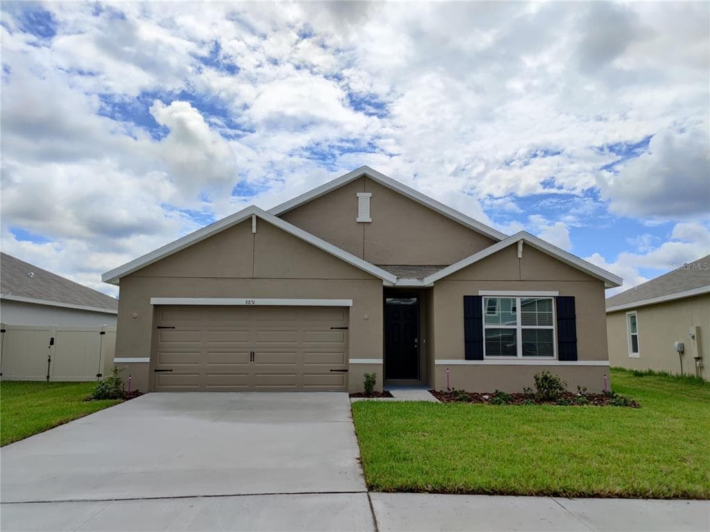 8851 BOWER BASS CIRCLE WESLEY CHAPEL, FL 33545