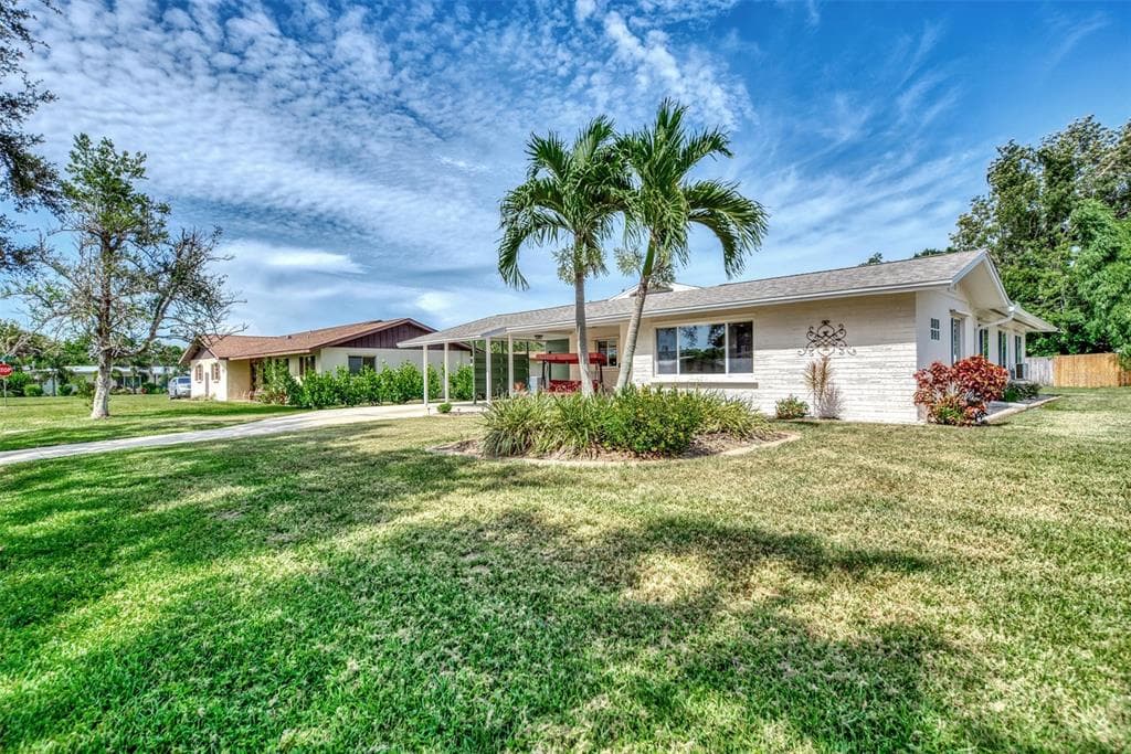 4135 DEERFIELD DRIVE SARASOTA, FL 34233