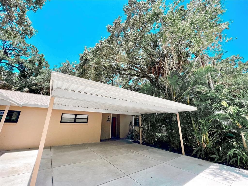 4971 VILLAGE GARDENS DRIVE UNIT 51 SARASOTA, FL 34234