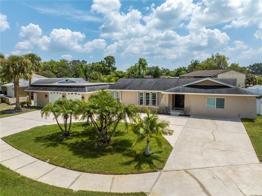 8080 CYPRESS GARDEN COURT LARGO, FL 33777