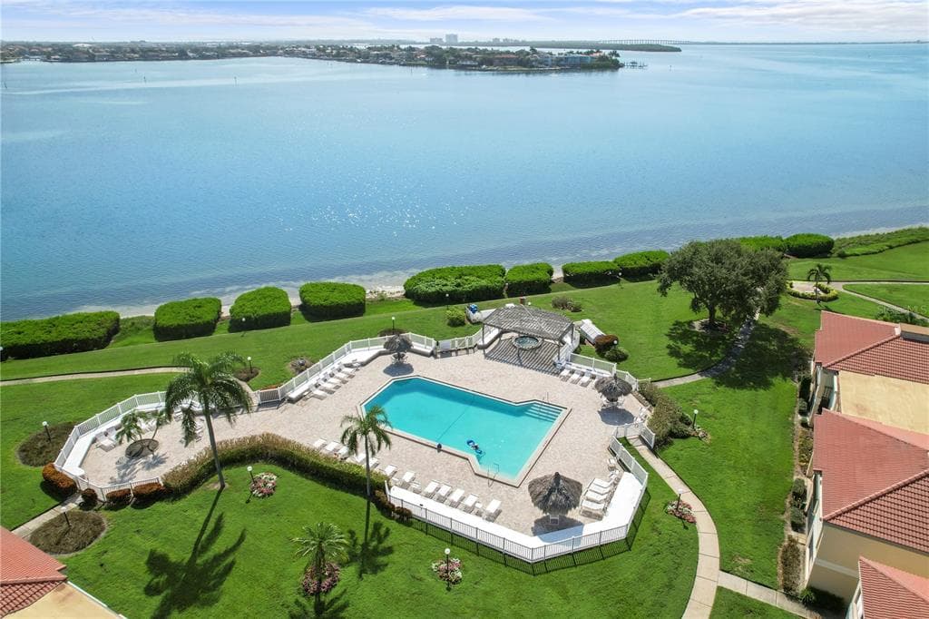 6158 PALMA DEL MAR BOULEVARD S UNIT 607 ST PETERSBURG, FL 33715