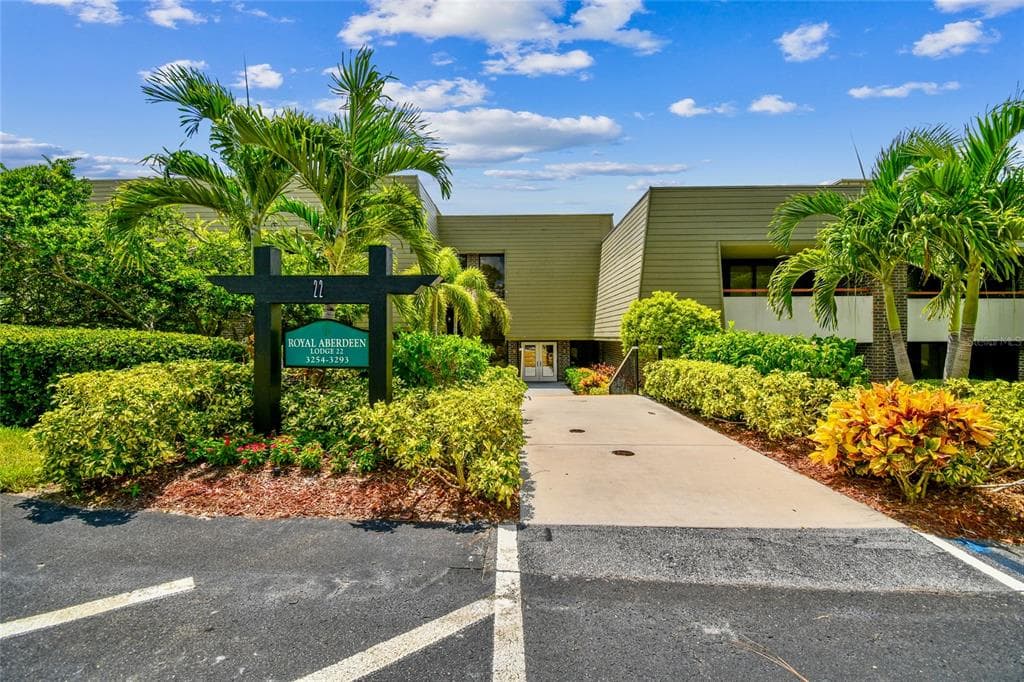 36750 US HIGHWAY 19 N UNIT 22-105 PALM HARBOR, FL 34684