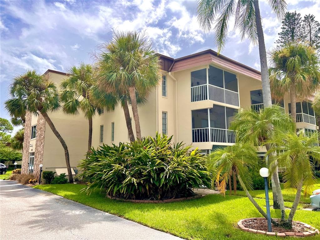 4901 38TH WAY S UNIT 316 ST PETERSBURG, FL 33711