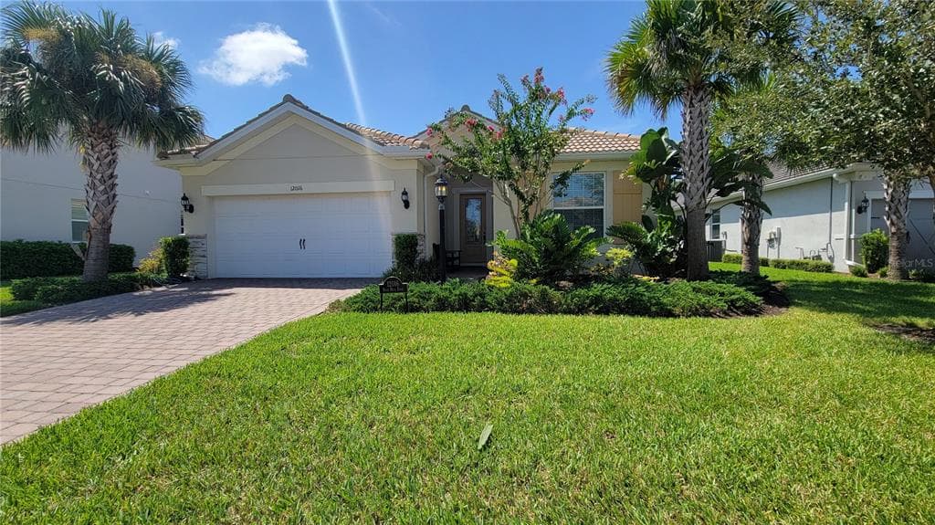 12016 BLUE HILL TRAIL BRADENTON, FL 34211