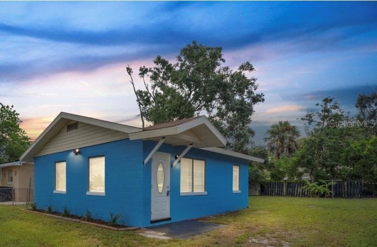 2419 13TH STREET W BRADENTON, FL 34205