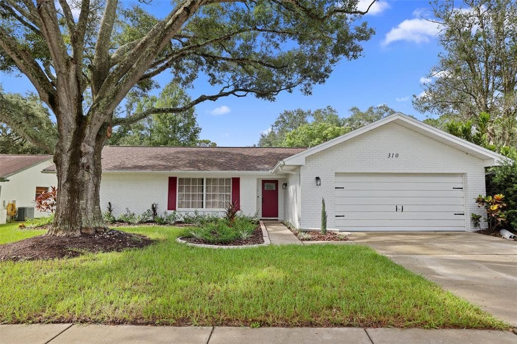310 WOODLAND COURT