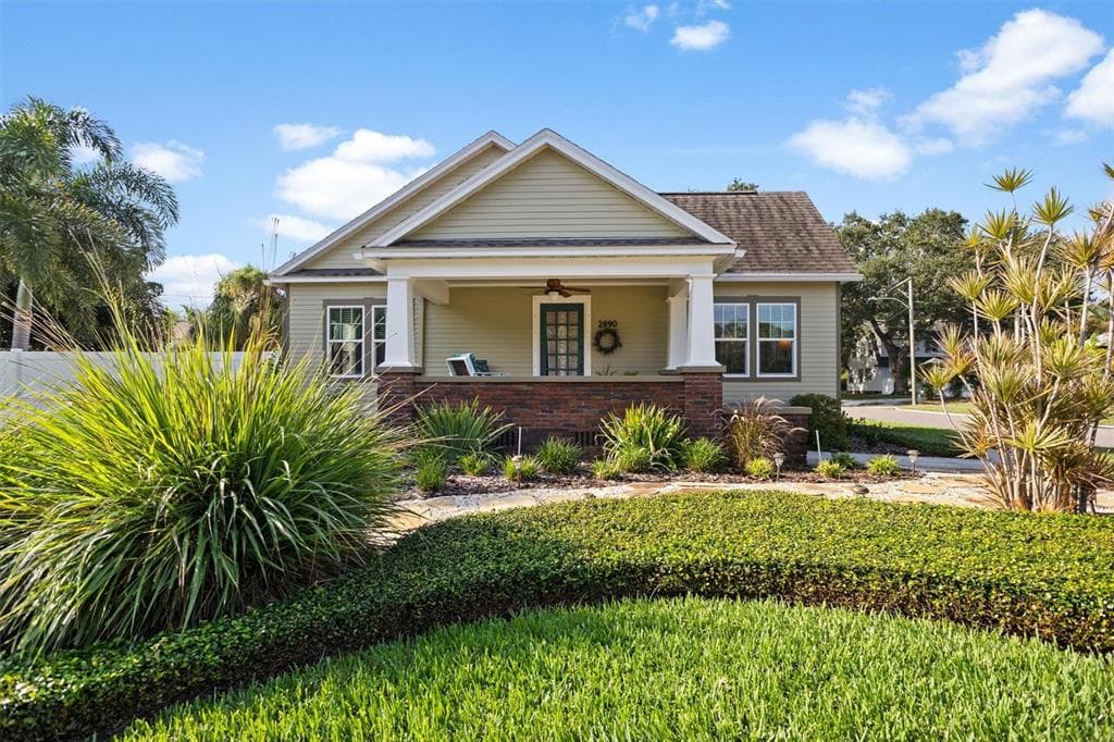 2890 8TH AVENUE N ST PETERSBURG, FL 33713