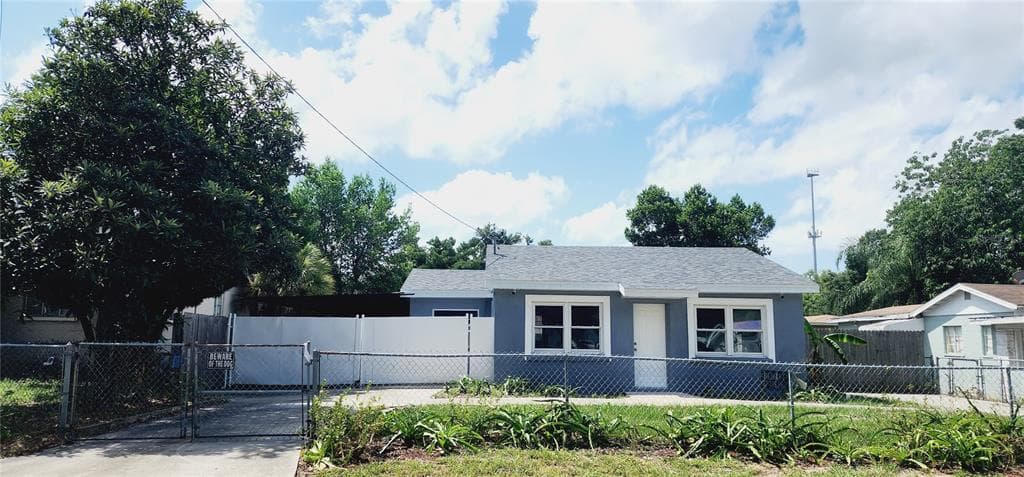 805 E ANNIE STREET TAMPA, FL 33612