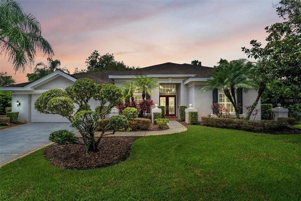 6123 SAVOY CIRCLE LUTZ, FL 33558
