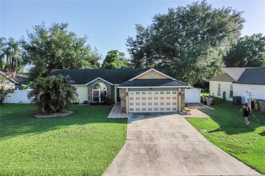 127 TEAKWOOD DRIVE KISSIMMEE, FL 34743
