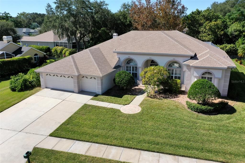 211 HIGHLAND WOODS DRIVE SAFETY HARBOR, FL 34695