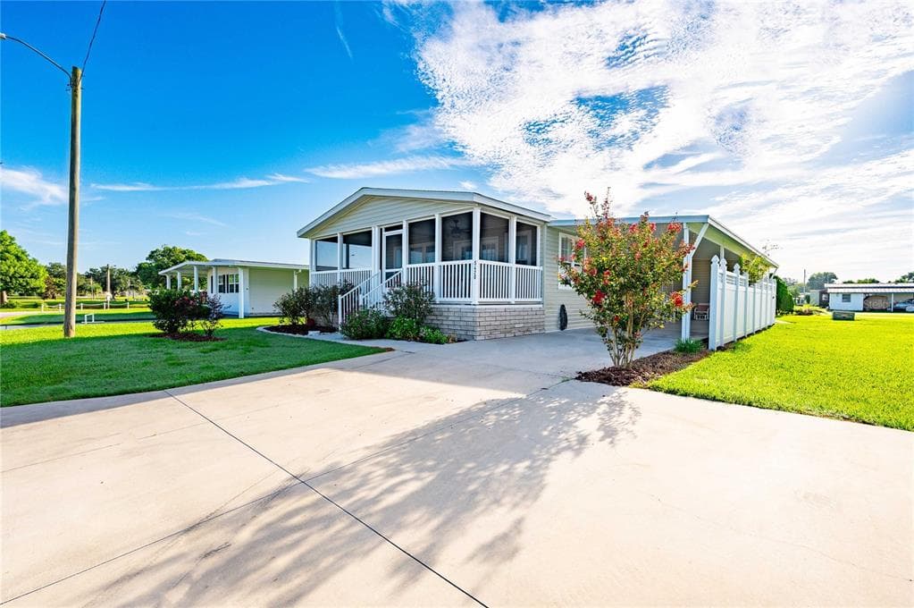 5420 COMANCHE STREET ZEPHYRHILLS, FL 33542