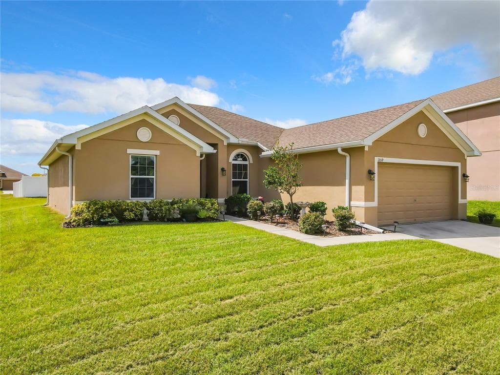 1359 BUCKEYE TRACE BOULEVARD WINTER HAVEN, FL 33881