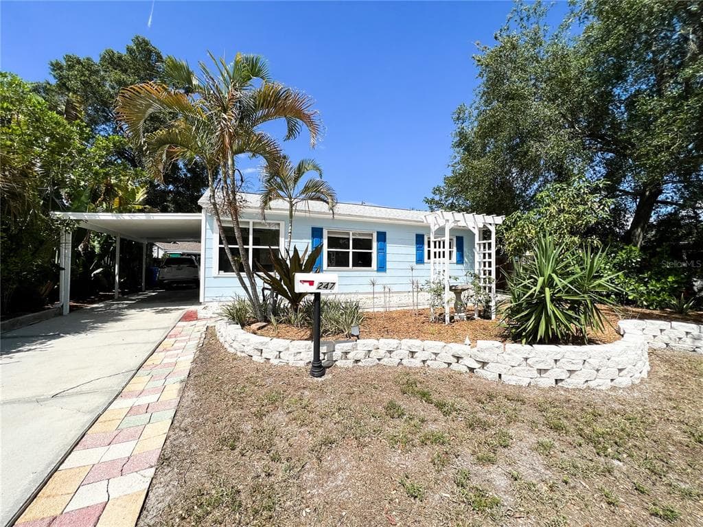 247 83RD AVENUE N ST PETERSBURG, FL 33702