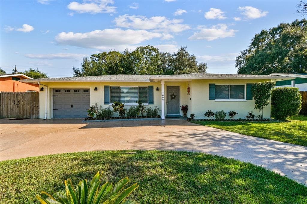 11098 102ND AVENUE SEMINOLE, FL 33778