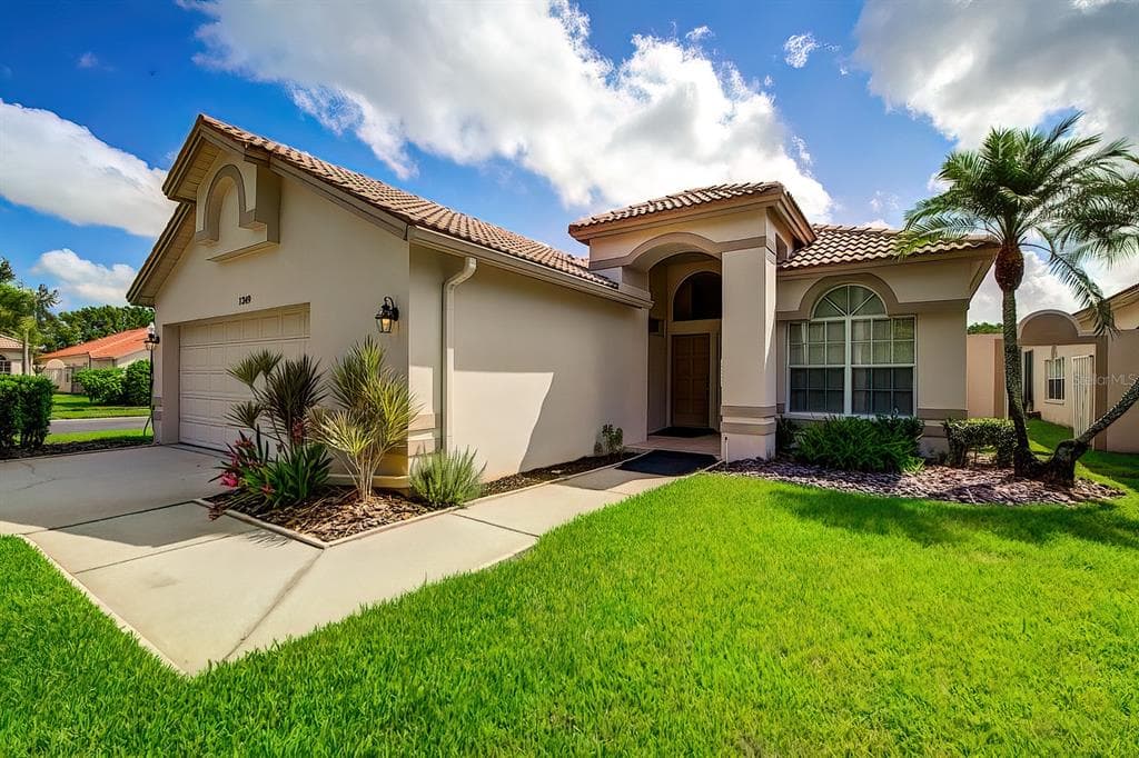 1349 LINDENWOOD DRIVE TARPON SPRINGS, FL 34688
