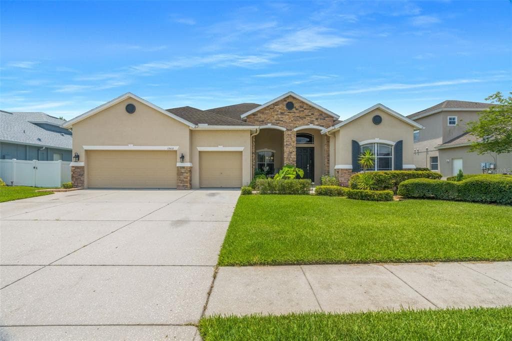 13410 HUNTERS POINT STREET SPRING HILL, FL 34609