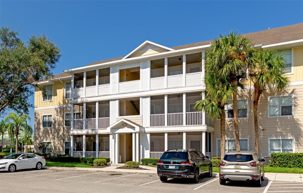 4802 51ST STREET W UNIT 117 BRADENTON, FL 34210