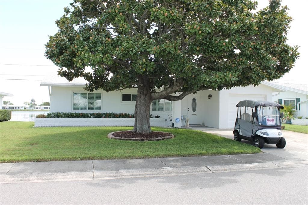 9875 MAINLANDS BOULEVARD W PINELLAS PARK, FL 33782