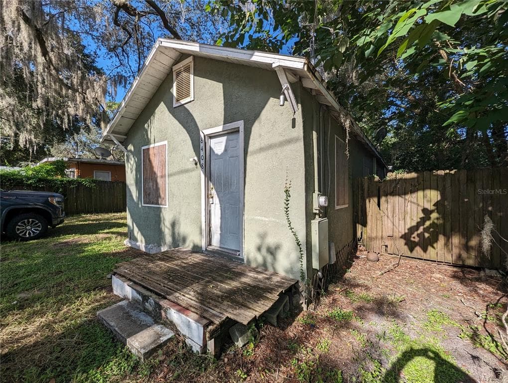 8408 N 20TH STREET TAMPA, FL 33604