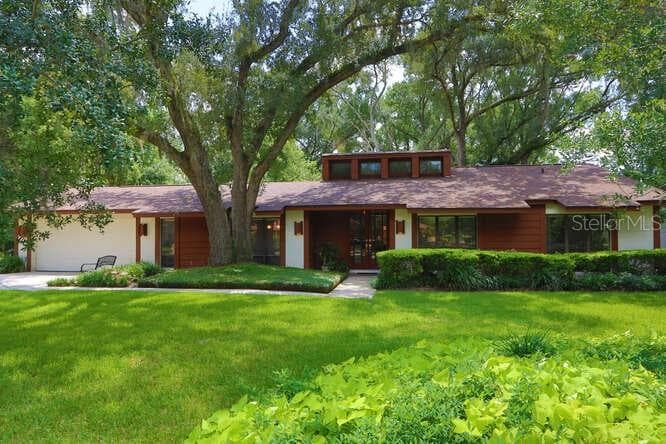 1117 N RIVERHILLS DRIVE TEMPLE TERRACE, FL 33617
