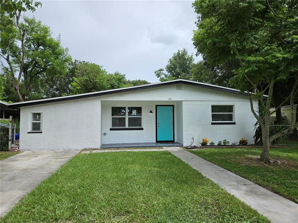 140 FLAMINGO DRIVE AUBURNDALE, FL 33823