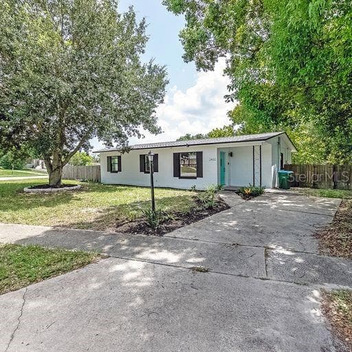 2402 SABLE AVENUE DELTONA, FL 32738