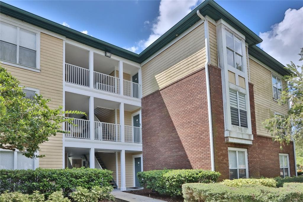 10110 WINSFORD OAK BOULEVARD UNIT 618 TAMPA, FL 33624