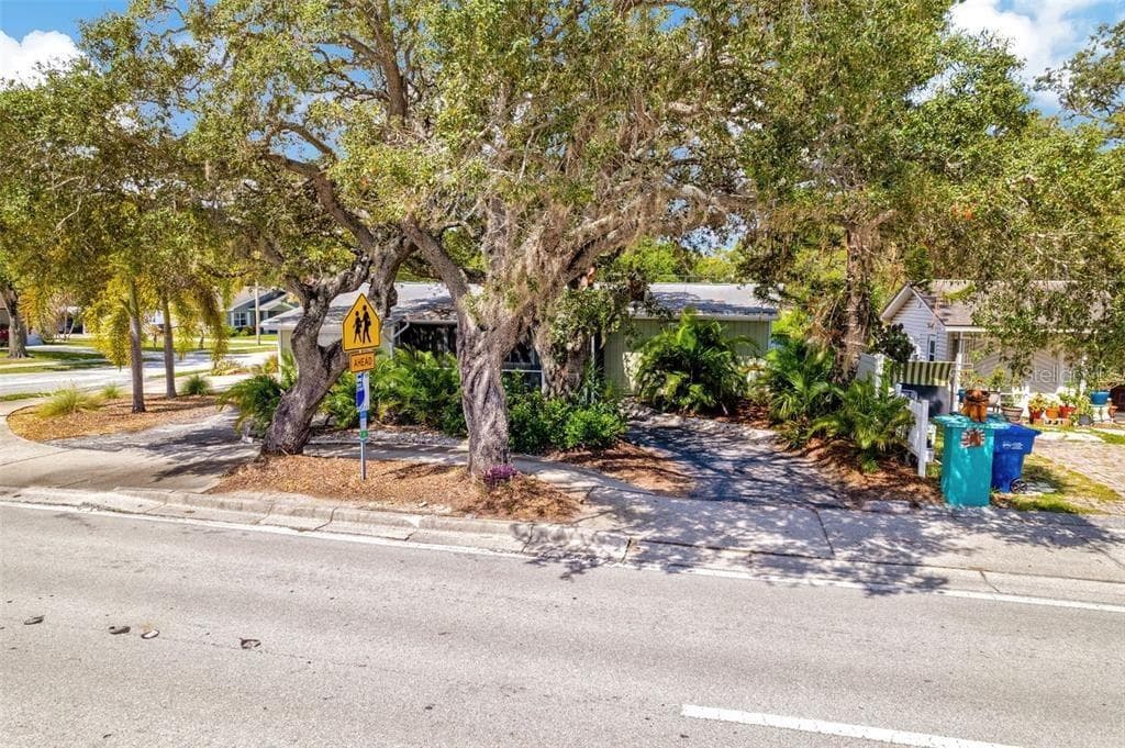 675 CLEARWATER LARGO ROAD S