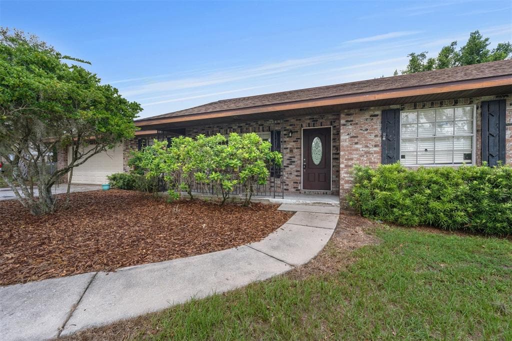 4810 BELL SHOALS ROAD VALRICO, FL 33596