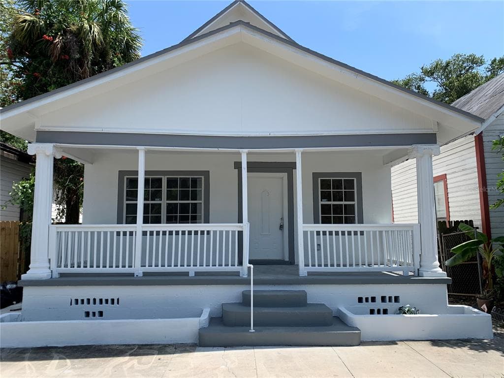 2122 W PINE STREET TAMPA, FL 33607
