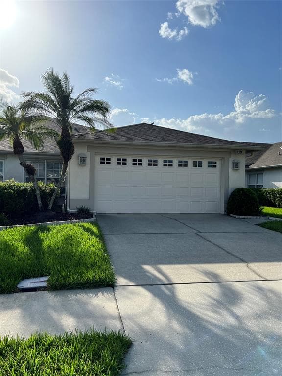 1829 ECHO POND PLACE WESLEY CHAPEL, FL 33543