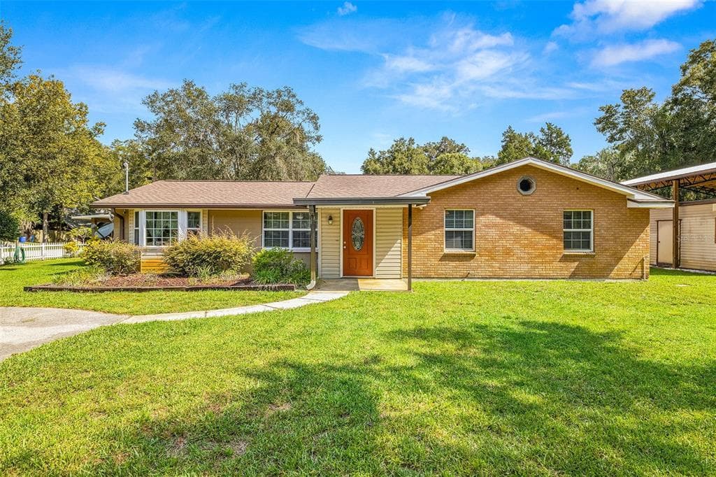 5716 SWEET CHERRY LANE LAND O LAKES, FL 34639