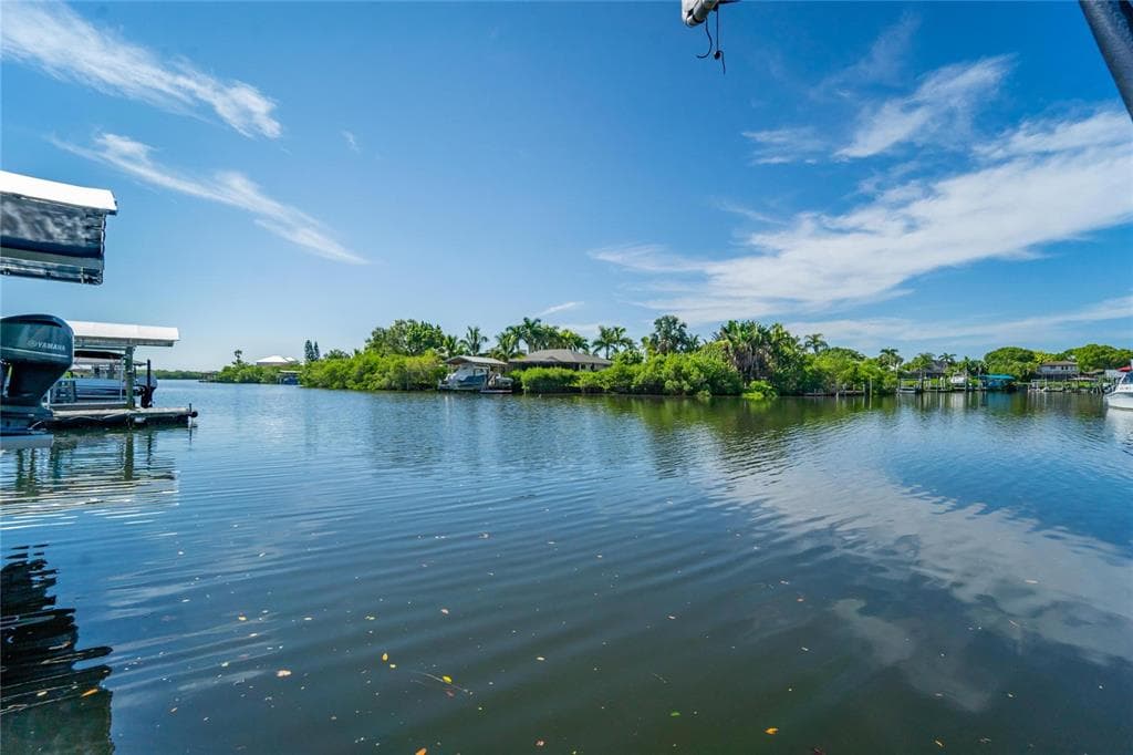1424 BEACH CLUB LANE APOLLO BEACH, FL 33572