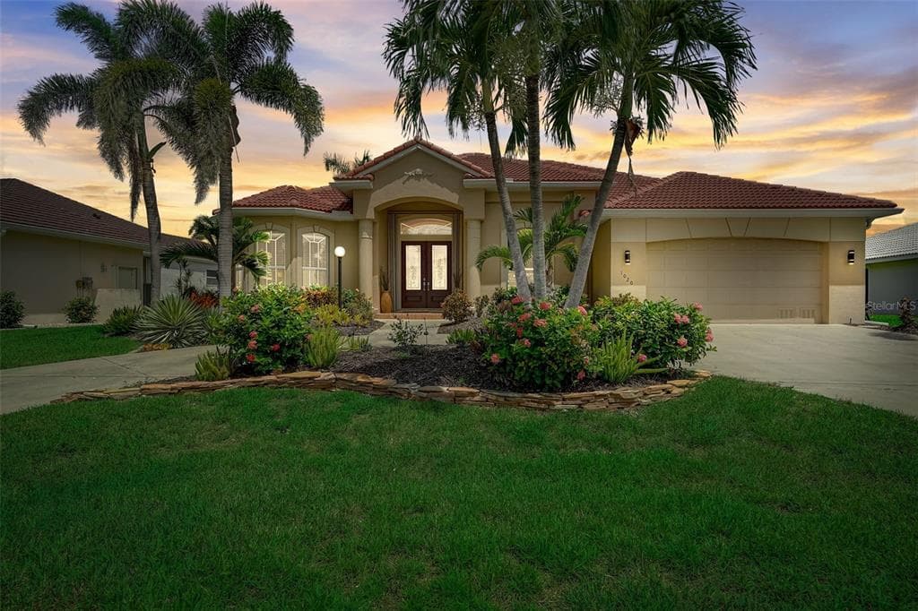 1020 VIA FORMIA PUNTA GORDA, FL 33950