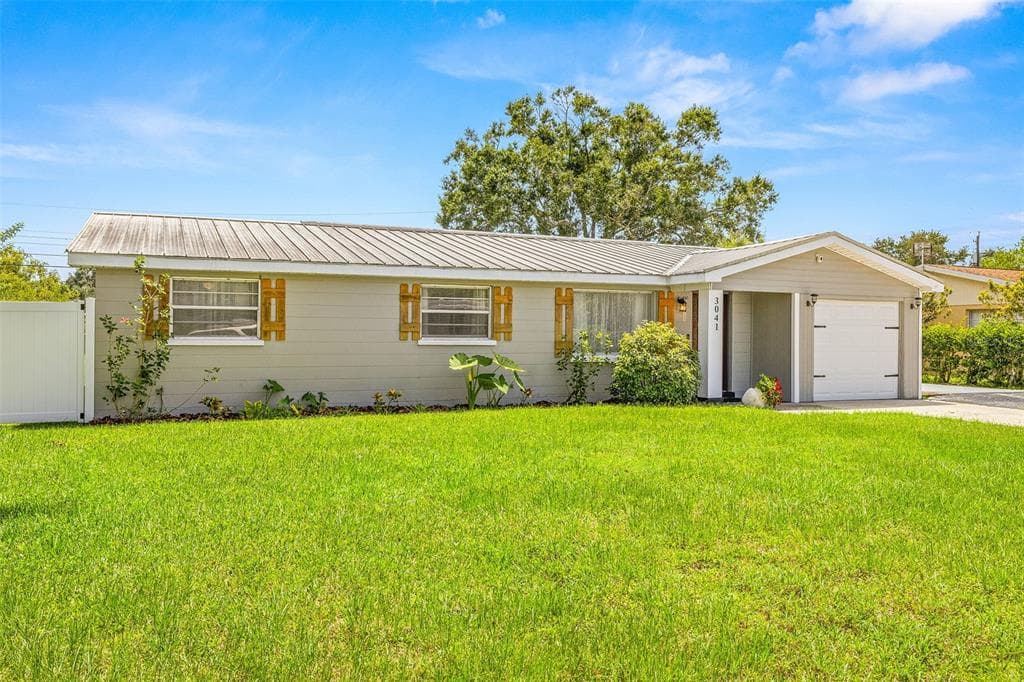 3041 FLETCHER AVENUE LAKELAND, FL 33803