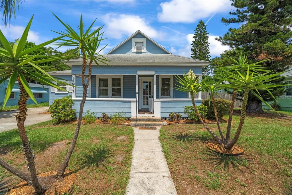 4933 NEWTON AVENUE S GULFPORT, FL 33707