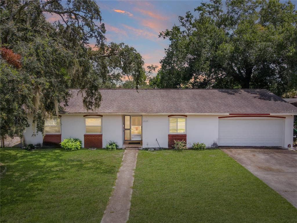 2225 LE HAVRE BOULEVARD ORLANDO, FL 32808