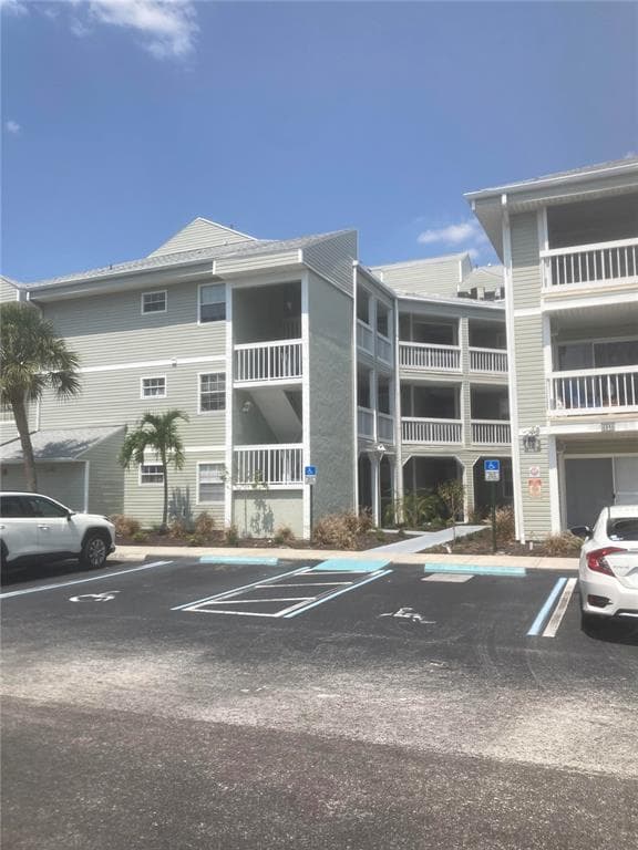 6916 STONES THROW CIRCLE N UNIT 9301 ST PETERSBURG, FL 33710