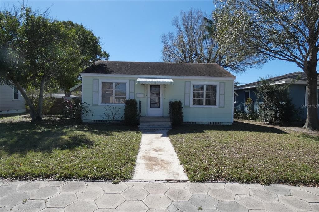 4344 DARTMOUTH AVENUE N ST PETERSBURG, FL 33713