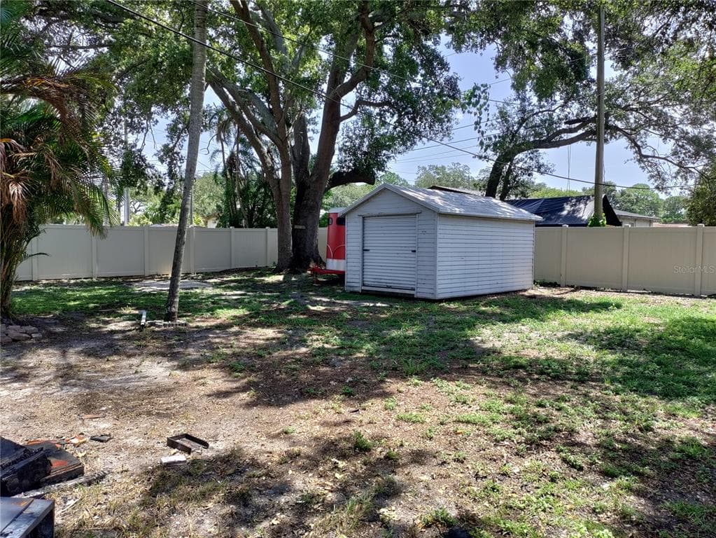 5220 73RD AVENUE N PINELLAS PARK, FL 33781